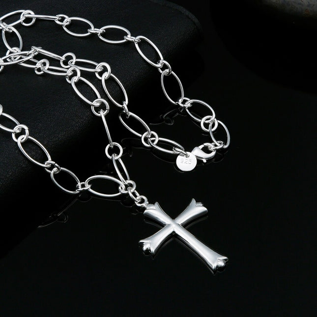 Collier croix en argent estampillé 925