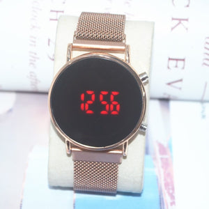 Simple Leisure LED Luminous Magnet Watch